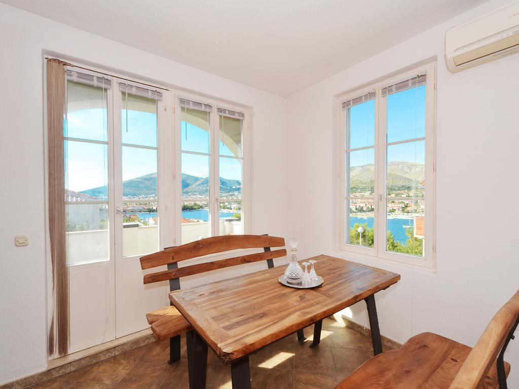 Apartment Poseidon Trogir Habitación foto